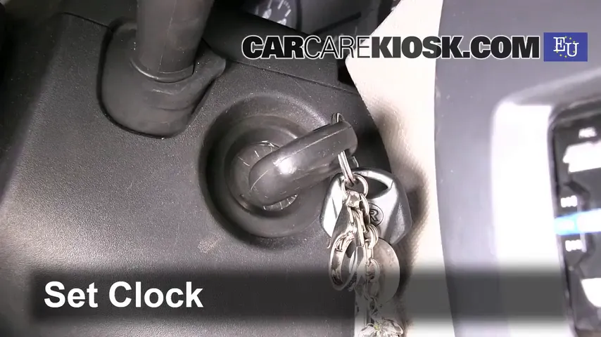 2009 Dacia Sandero LLMPI 1.4L 4 Cyl. Clock
